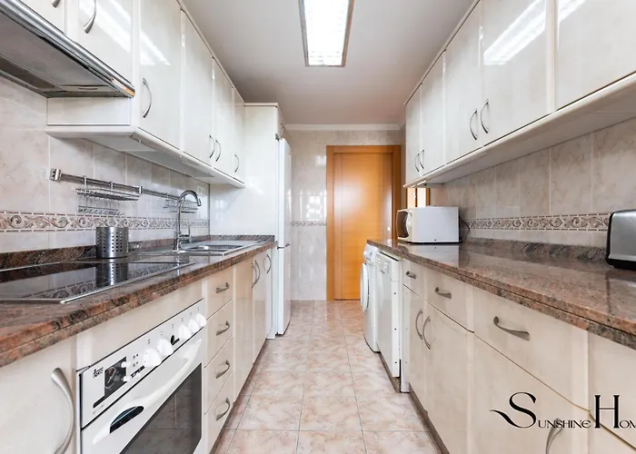 1st Line From The Beach, Views, Pool, Parking * Torremolinos