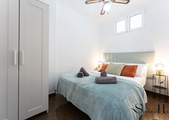 Apartment 1st Line From The Beach, Views, Pool, Parking